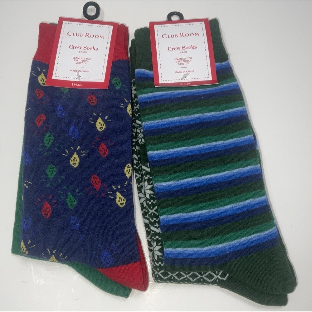 NIP Lot of 4 Pairs Men's Club Room Crew Socks Christmas Patterns One Size Adult